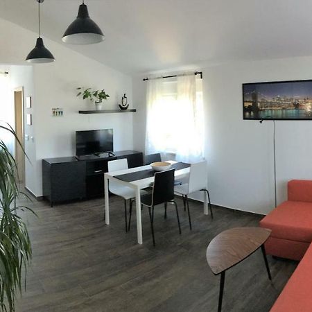 Fine & Shine Apartment Pula Exterior photo